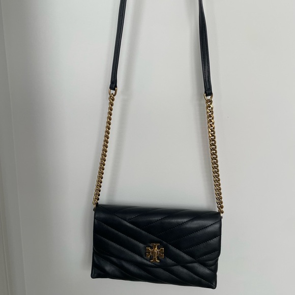 Tory Burch Quilted Leather Kira Wallet on Chain Black Gold - Picture 11 of 11